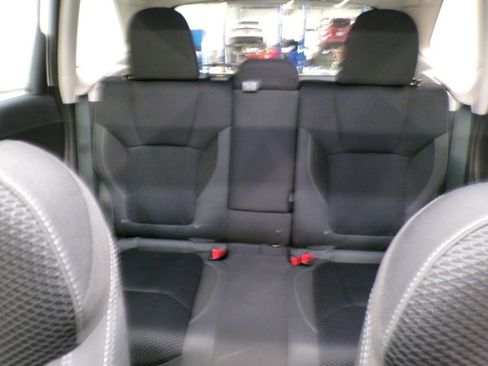 Used 2023 Subaru Forester Premium image 12