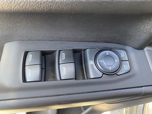 Used 2023 Chevrolet Silverado 1500 Custom RWD image 19