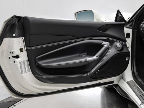 Used 2022 Ferrari F8 Tributo RWD image 97