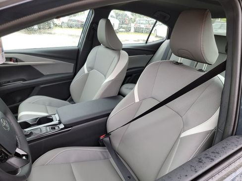 Used 2026 Toyota Camry SE w/ Convenience Package FWD image 12