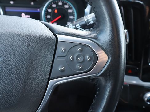 Used 2021 Chevrolet Traverse LT image 8