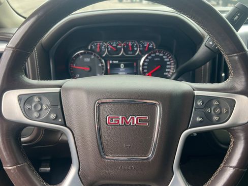 Used 2015 GMC Sierra 2500 SLT w/ Duramax Plus Package image 20