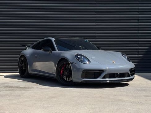 Certified 2023 Porsche 911 Carrera GTS RWD image 9