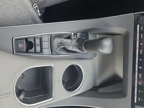 Certified 2021 Toyota Avalon XLE image 25