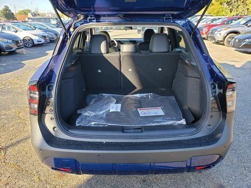 New 2026 Nissan Kicks SR w/ Cold Weather Package AWD/4WD image 6
