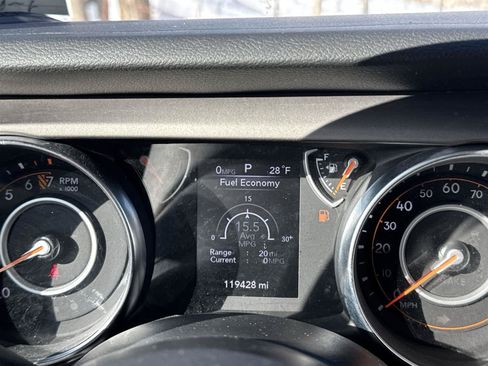 Used 2021 Jeep Wrangler Unlimited Sport AWD/4WD image 25