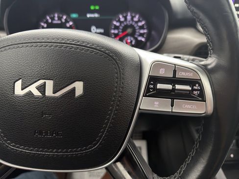 Used 2022 Kia Telluride SX w/ SX Prestige Package image 10