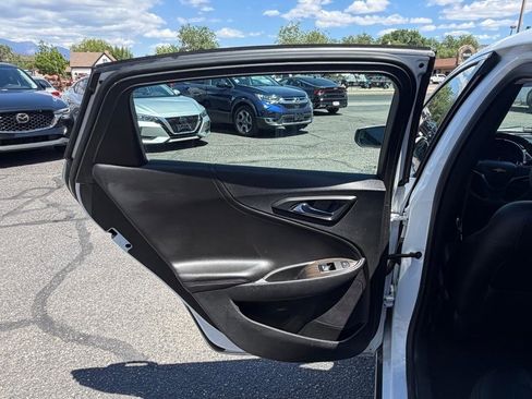 Used 2020 Chevrolet Malibu Premier FWD image 25