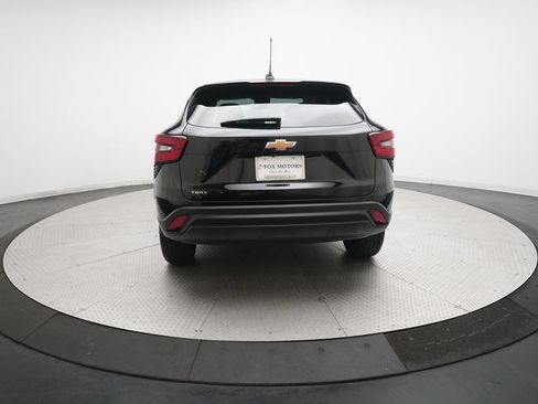Used 2024 Chevrolet Trax LS FWD image 25