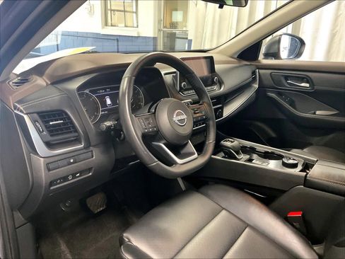 Certified 2023 Nissan Rogue SV w/ SV Premium B Package image 8