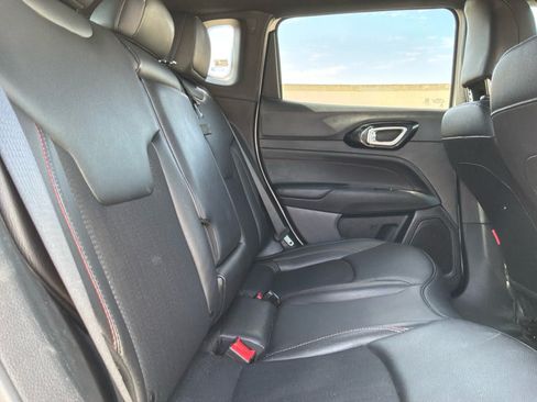 Used 2025 Jeep Compass Trailhawk AWD/4WD image 20