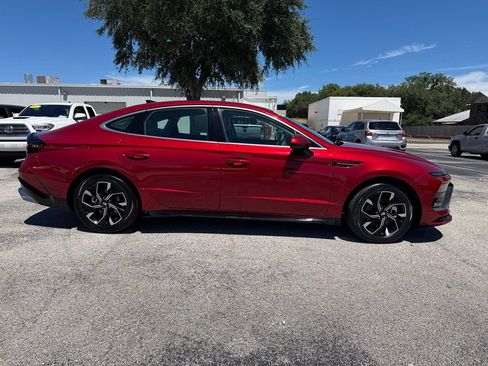 Used 2025 Hyundai Sonata SEL FWD image 10