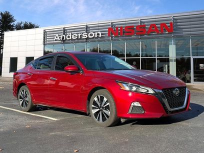 Used 2022 Nissan Altima 2.5 SV