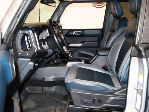Used 2023 Ford Bronco Outer Banks AWD/4WD image 40