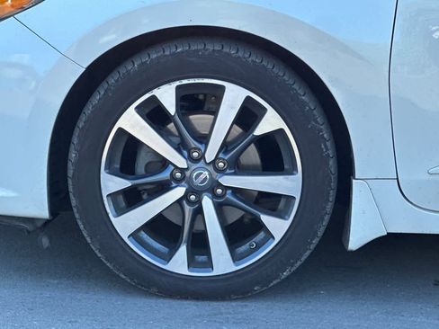 Used 2017 Nissan Altima 2.5 SR image 26
