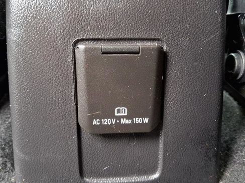 Used 2019 Chevrolet Trax LT w/ LT Convenience Package AWD/4WD image 11