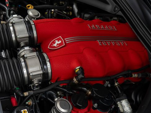 Used 2011 Ferrari California image 45