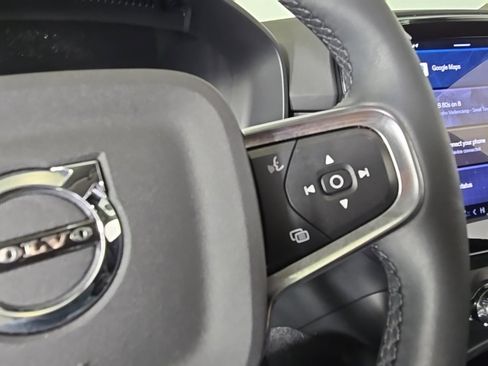 Certified 2023 Volvo XC40 B5 Plus w/ Driver Assist Package image 29