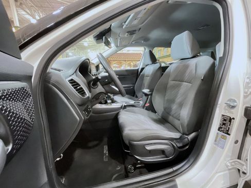 Used 2022 Kia Seltos LX image 10