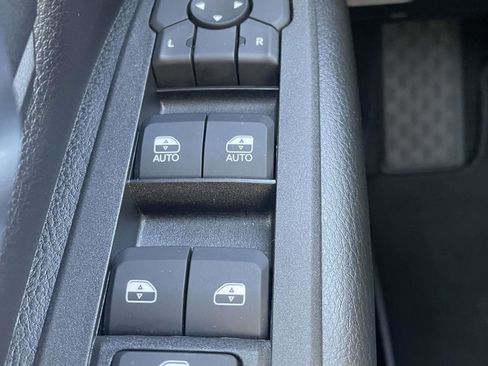 Used 2025 RAM 1500 Tradesman image 10