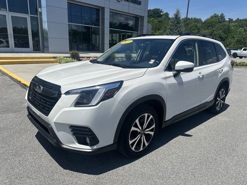 Used 2023 Subaru Forester Limited AWD/4WD image 2