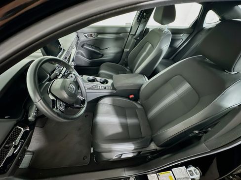 Used 2023 Honda Civic Sport image 13