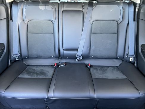 Used 2024 Nissan Ariya AWD image 16