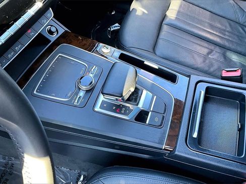 Used 2018 Audi Q5 2.0T Premium Plus w/ Premium Plus Package image 18