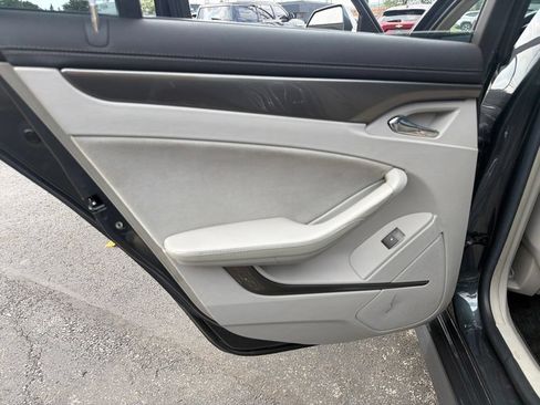 Used 2009 Cadillac CTS V RWD image 9