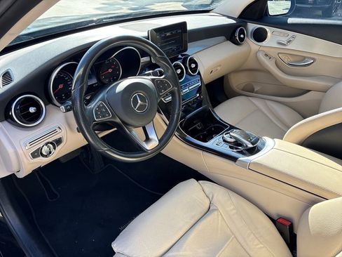 Used 2016 Mercedes-Benz C 300 4MATIC Sedan image 5