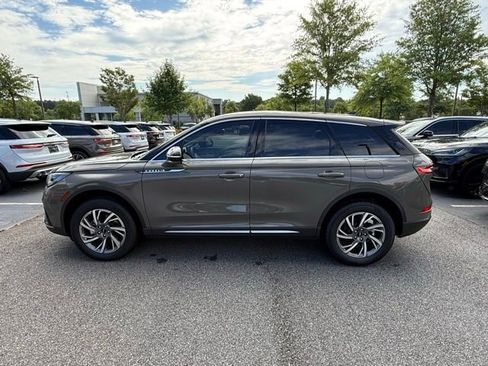 New 2025 Lincoln Corsair FWD w/ Equipment Group 101A image 3