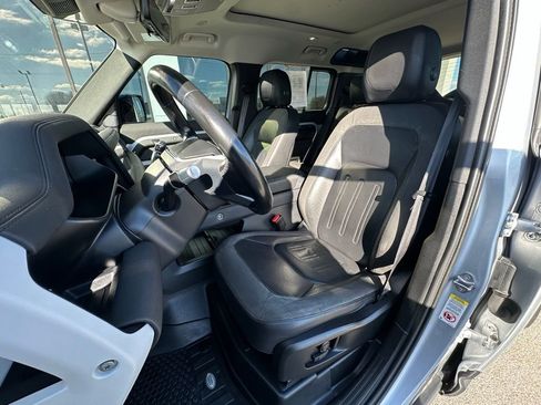Used 2020 Land Rover Defender 110 First Edition image 18
