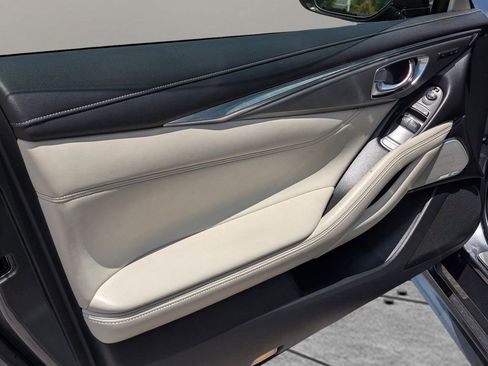 Used 2019 INFINITI Q60 3.0t Luxe w/ Essential Package AWD/4WD image 29