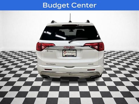 Used 2018 GMC Acadia Denali image 7