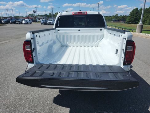 New 2026 GMC Canyon AT4 image 7