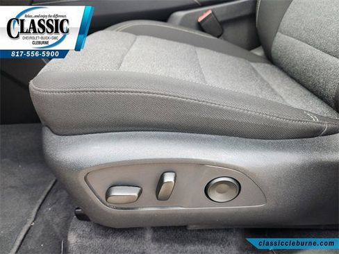 Used 2025 GMC Acadia Elevation image 28