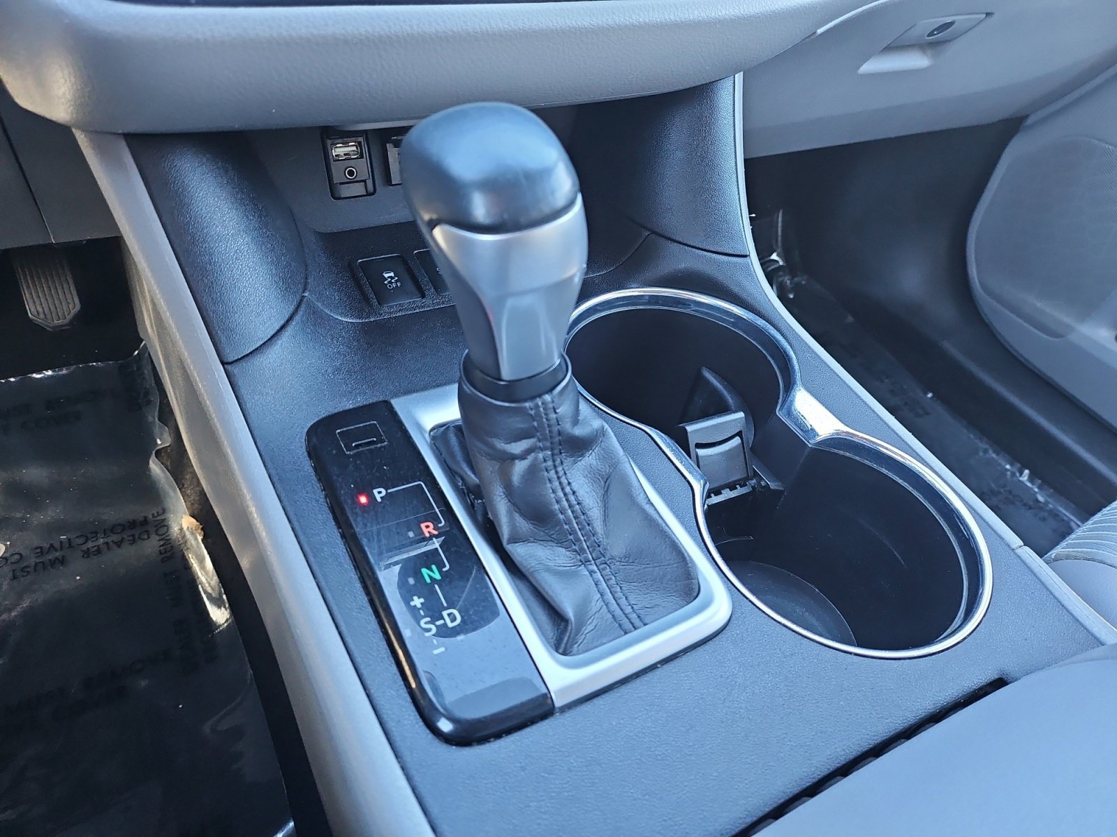 Used 2019 Toyota Highlander Plus AWD/4WD image 30