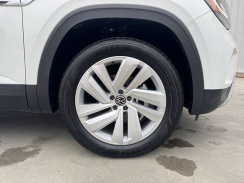 Used 2023 Volkswagen Atlas Cross Sport SE image 25