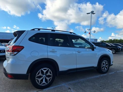 Used 2024 Subaru Forester Premium AWD/4WD image 4