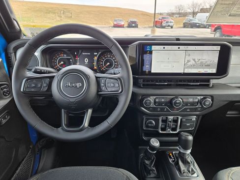 New 2026 Jeep Gladiator Sport image 17