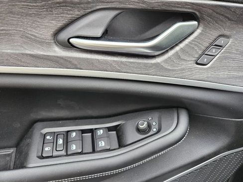 New 2023 Jeep Grand Cherokee 4WD 4xe image 13