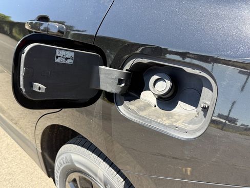 Used 2020 Chevrolet Equinox LT image 50