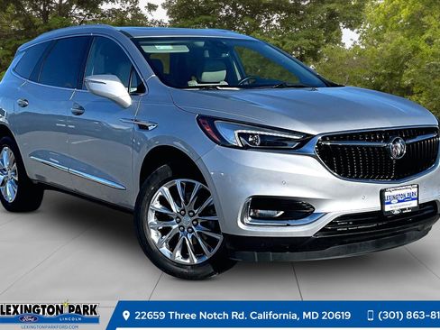 Used 2020 Buick Enclave Premium w/ Sun and Sites Package image 1