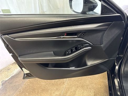 Used 2025 MAZDA MAZDA3 s image 21