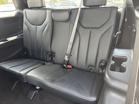 Used 2024 Hyundai Palisade SEL w/ Premium Package FWD image 26