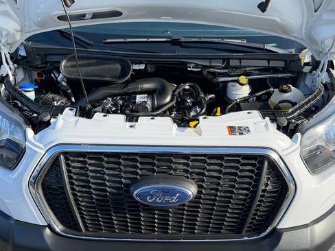 Used 2024 Ford Transit 250 Low Roof w/ Exterior Upgrade Package image 86