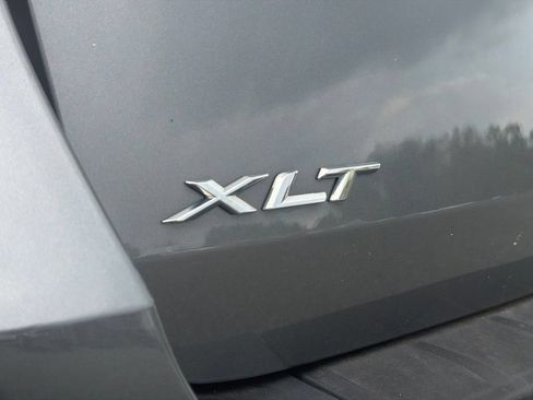 Used 2023 Ford Explorer XLT w/ Equipment Group 202A AWD/4WD image 9
