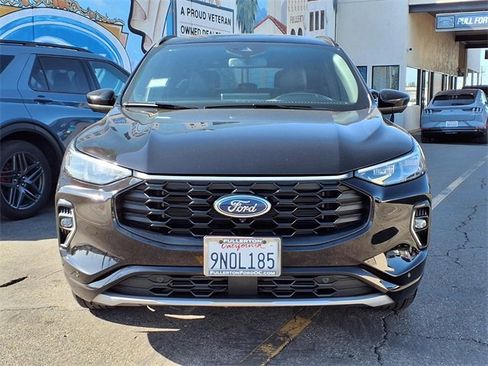 Certified 2023 Ford Escape ST-Line Elite w/ Premium Technology Package image 2