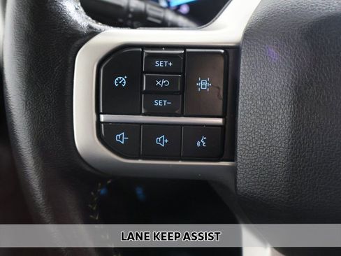 Used 2024 Ford Expedition Max XLT AWD/4WD image 4