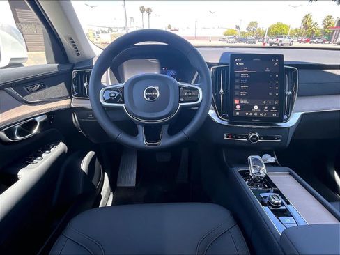 New 2026 Volvo XC90 B6 Core AWD/4WD image 15